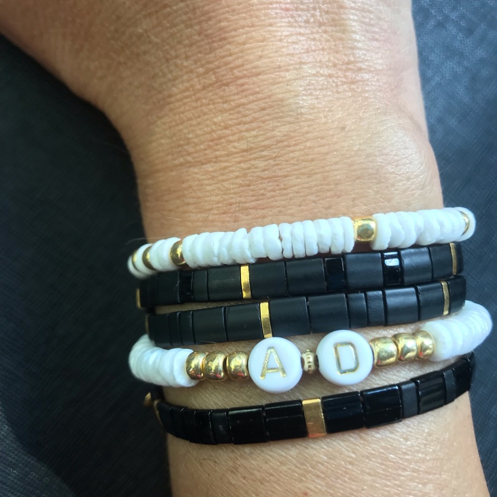 Personalized Initial White & gold bead bracelet